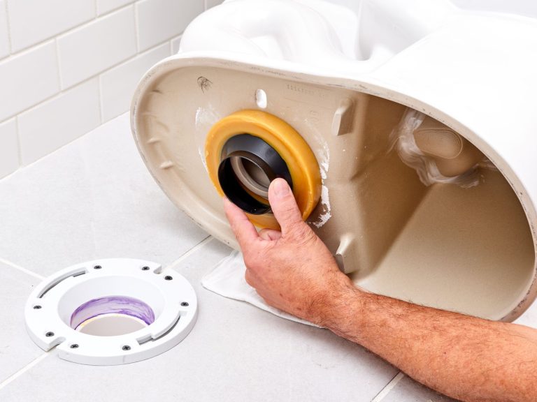 Leaking Toilet Repair Leaking Toilet Repair