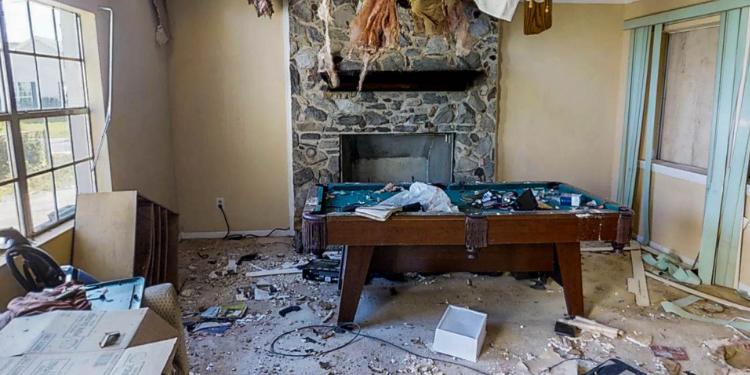 Water Damage Leak 21 Plumber near me